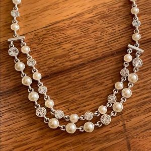 Beautiful Faux Pearl & Crystal Necklace & Earrings